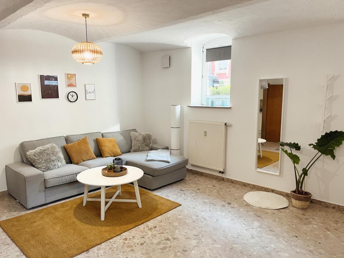 Bohnapartments Elisa - Wohlfuehlapartment Mit 2 Gratis Parkplaetzen Und 3 Schlafzimmern - Wlan - Vollausstattung Erfurt Zewnętrze zdjęcie