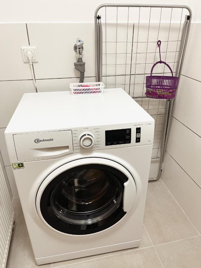 Bohnapartments Elisa - Wohlfuehlapartment Mit 2 Gratis Parkplaetzen Und 3 Schlafzimmern - Wlan - Vollausstattung Erfurt Zewnętrze zdjęcie