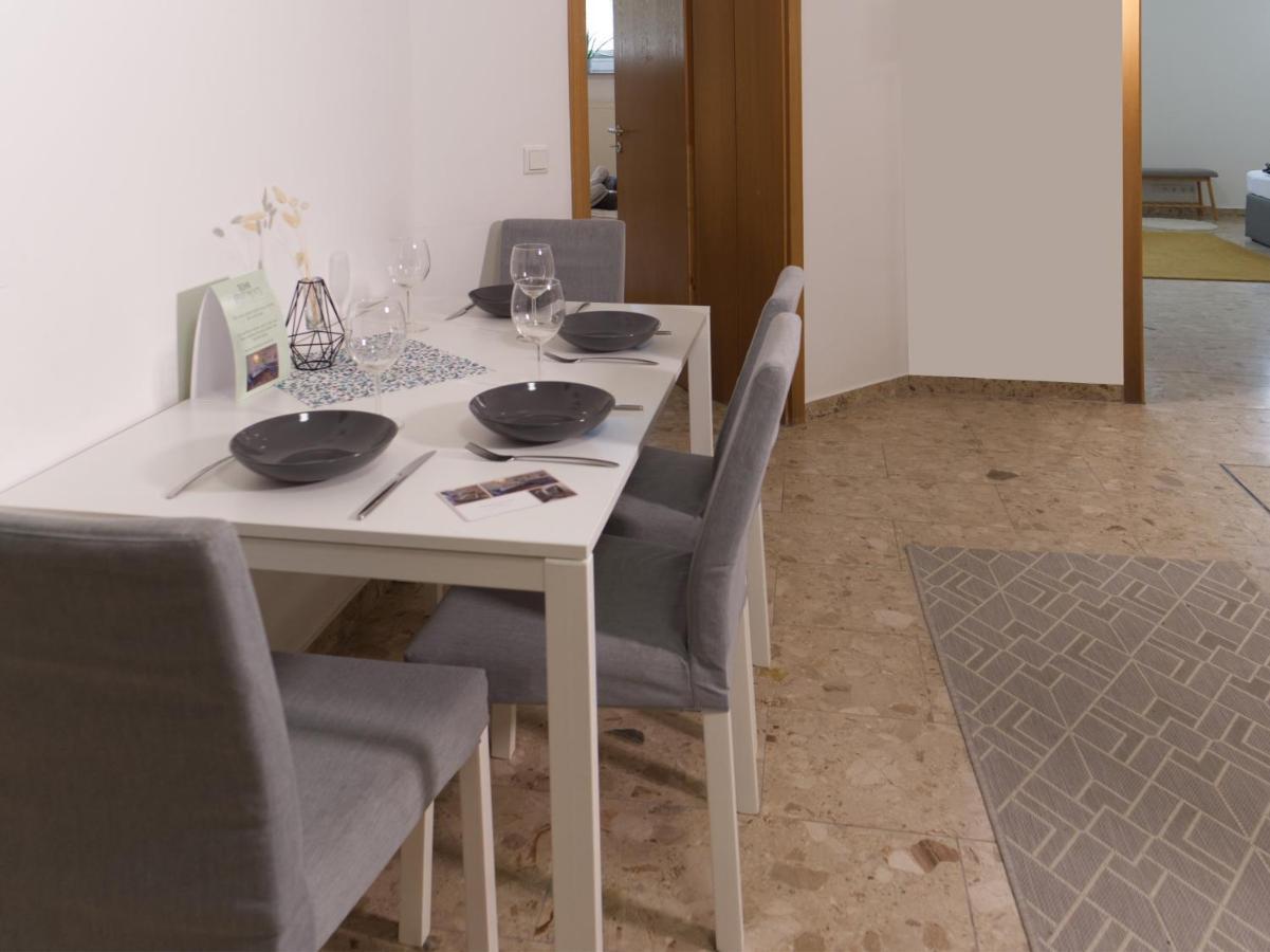 Bohnapartments Elisa - Wohlfuehlapartment Mit 2 Gratis Parkplaetzen Und 3 Schlafzimmern - Wlan - Vollausstattung Erfurt Zewnętrze zdjęcie
