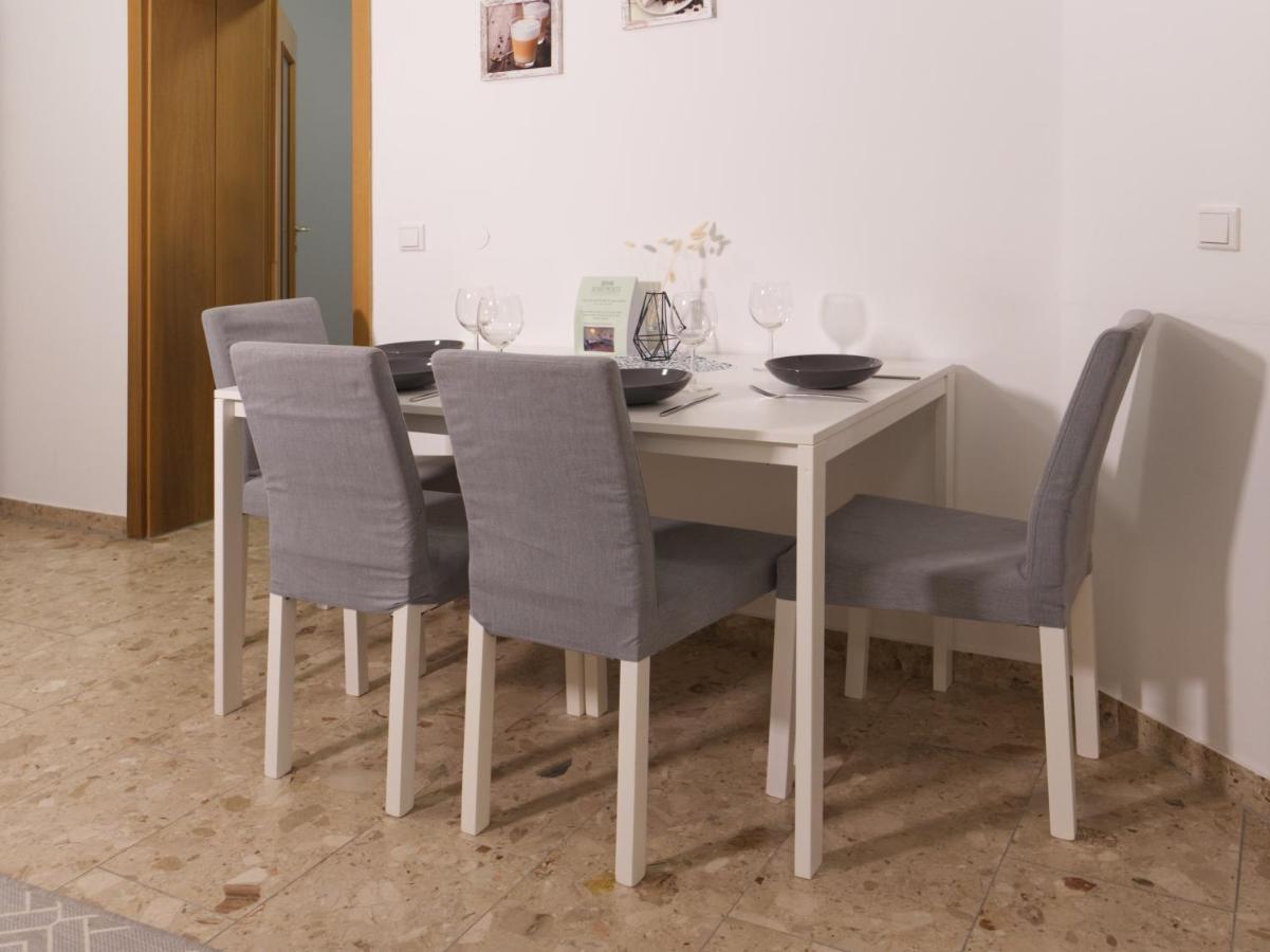 Bohnapartments Elisa - Wohlfuehlapartment Mit 2 Gratis Parkplaetzen Und 3 Schlafzimmern - Wlan - Vollausstattung Erfurt Zewnętrze zdjęcie