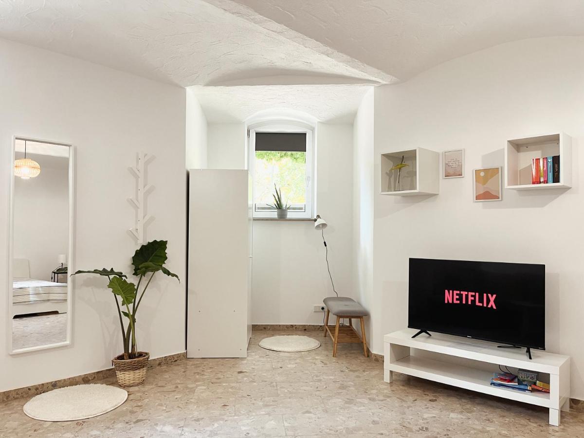 Bohnapartments Elisa - Wohlfuehlapartment Mit 2 Gratis Parkplaetzen Und 3 Schlafzimmern - Wlan - Vollausstattung Erfurt Zewnętrze zdjęcie